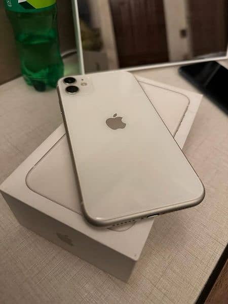 iPhone 11 With Box 0