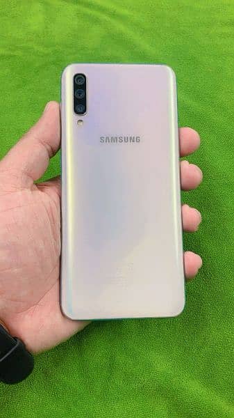 Samsung Galaxy a50 2