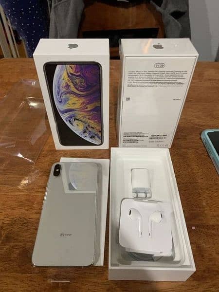 Iphone xsmax PTA Approved whtsapp 03341286941 4