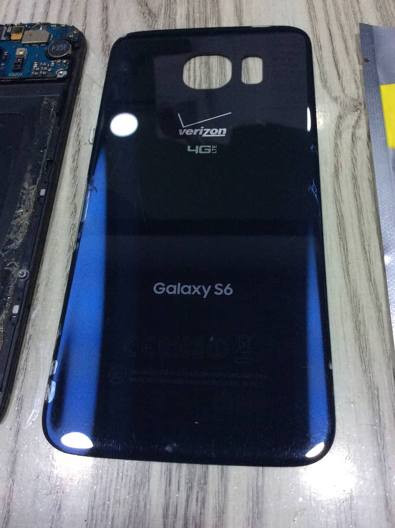 Samsung Galaxy S6 (Broken) Read Ad Carefully 4