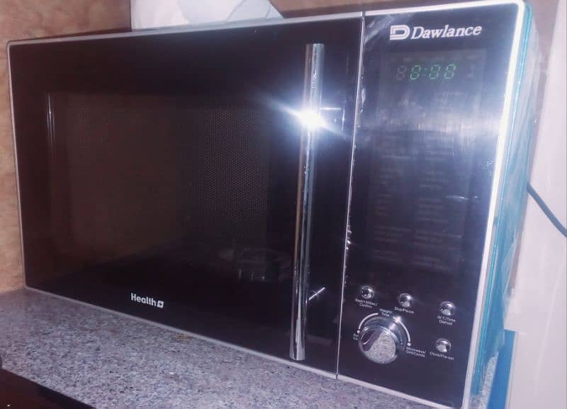 Dawlance DW 131 HP
Grilling Microwave Oven 10/10 Condition 5