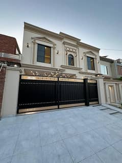 10 marla brand new House for sal model town 0