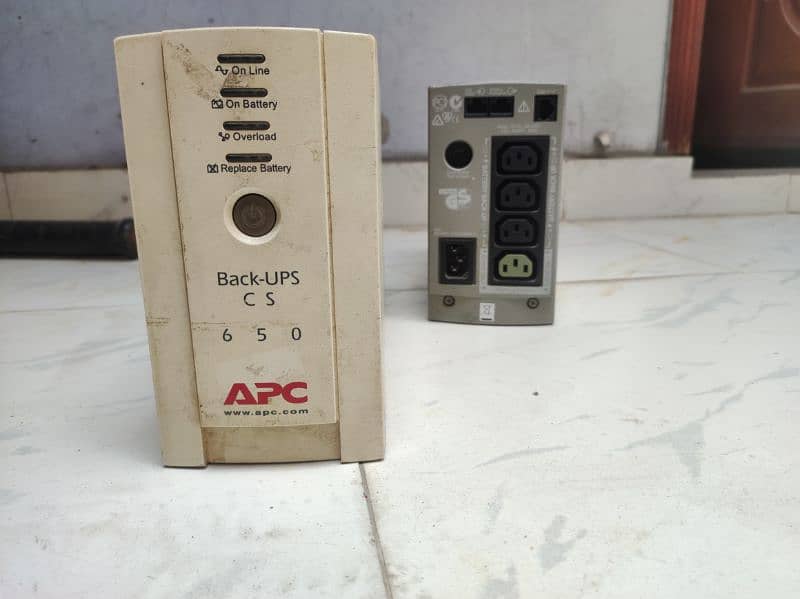 APC ups 2 piece 1