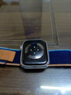 Apple watch series 8 45mm 100% battery health condition 10/10