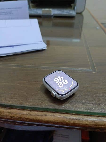Apple watch series 8 45mm 100% battery health condition 10/10 3