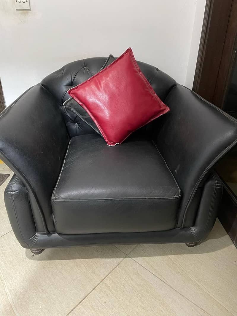 Black 7 seater sofa set with cushions 0