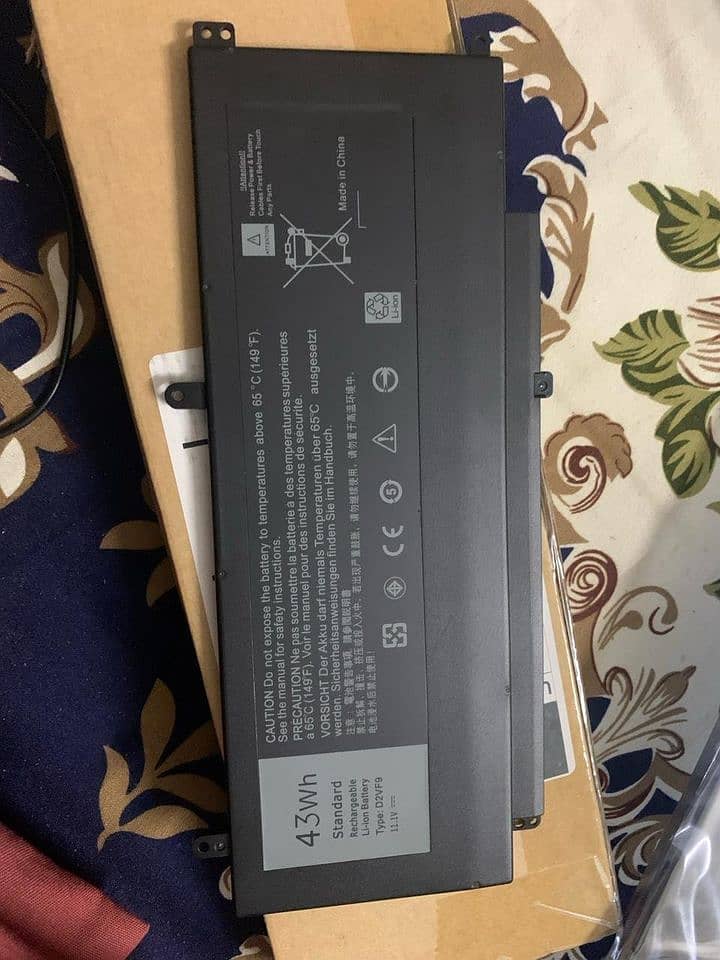 Dell Inspiron Laptop Battery 7547 7548 For Sale 1