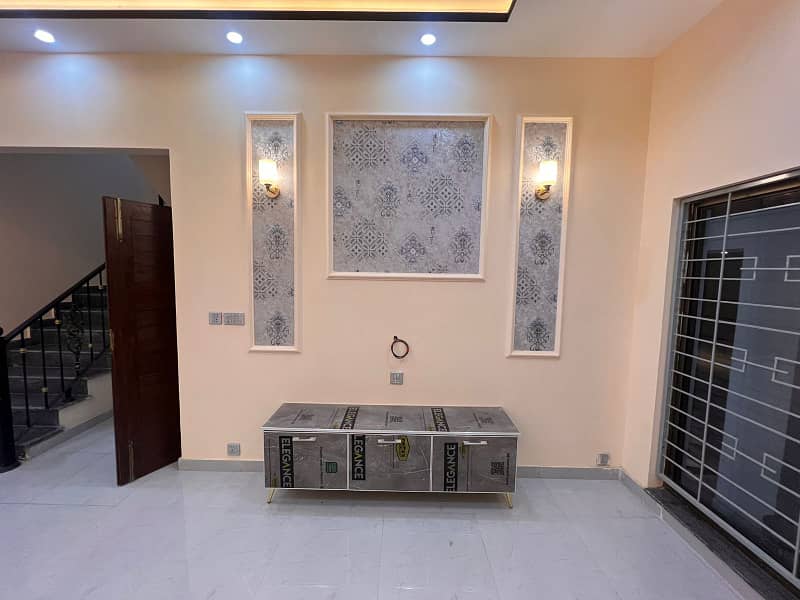 4 marla brand new house is available for sale in hafeez garden housing scheme phase 2 canal road near jallo park opposite sozo water park lahore. 15