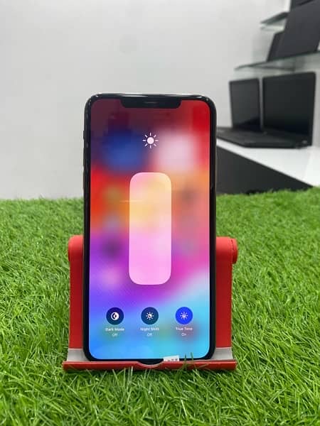 iPhone 11 Pro Max 256gb PTA Approved 1