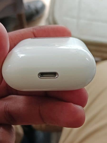 Airpods 2 generation apple 3