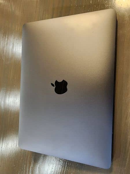 13 Inch  Macbook Air Apple 8/256 7
