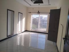 Ground portion for rent in G15