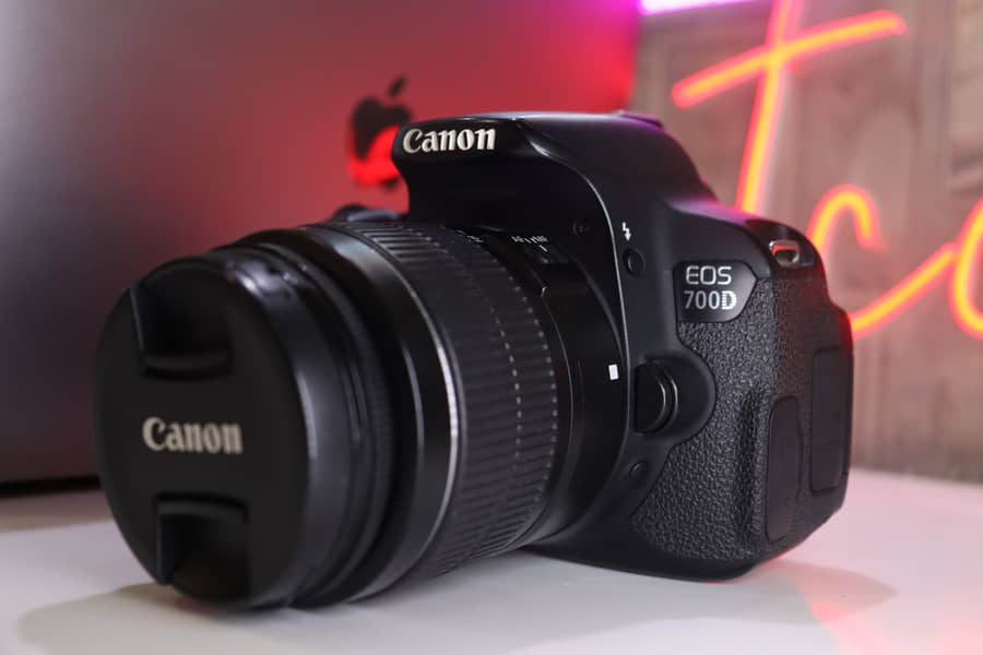 Canon EOS 700D 1