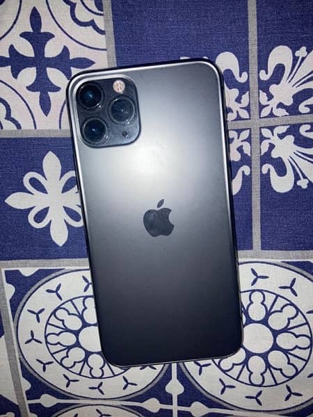 iphone 11 pro 256GB pta approved 1