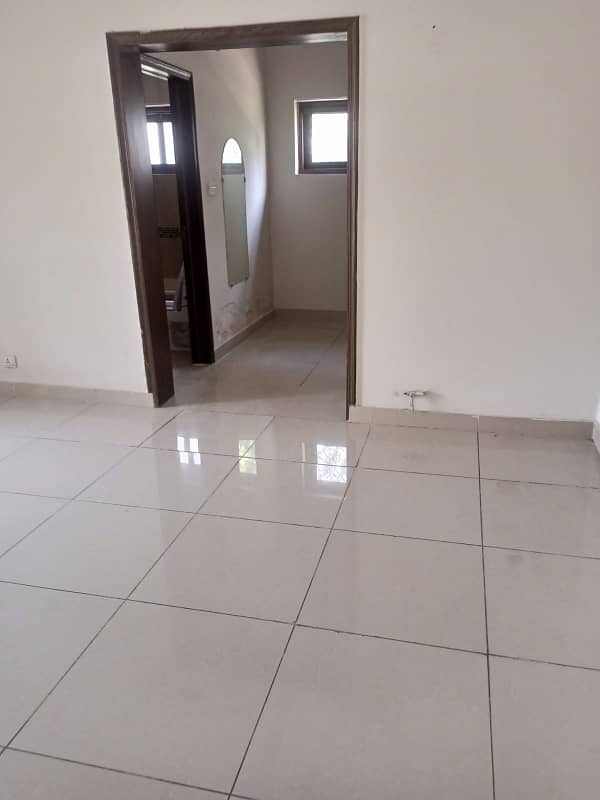 28 Marla Upper Portion Independent Available For Rent In Main Cantt . 6