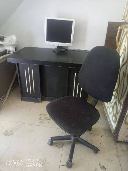 office table and chair 2