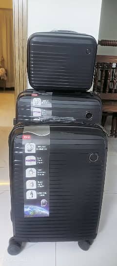 set of 3 suitcase 0