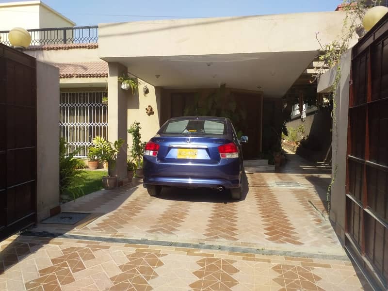 500 square yard banglow west open for sale in Sehar phase 6 dha 2