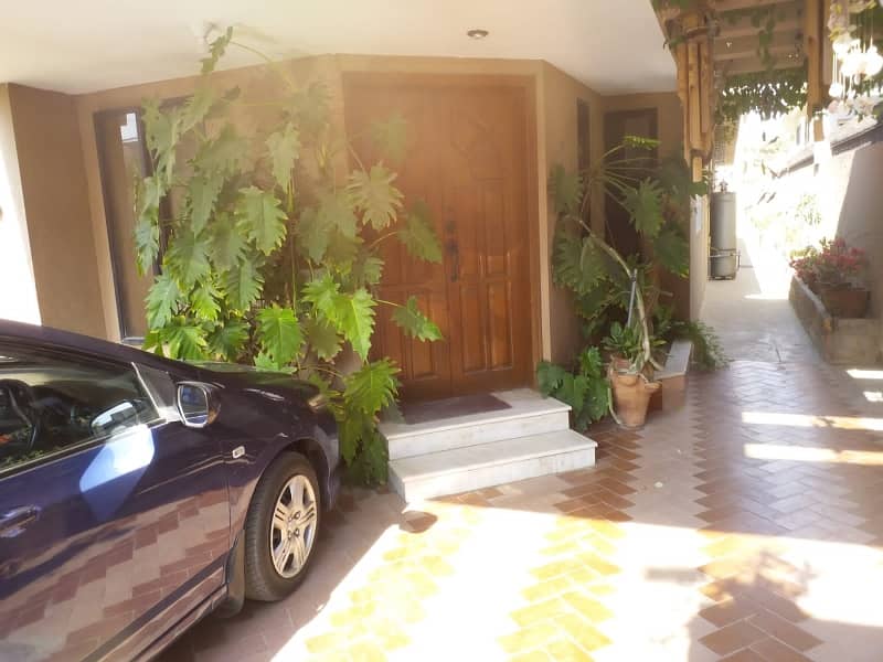 500 square yard banglow west open for sale in Sehar phase 6 dha 5