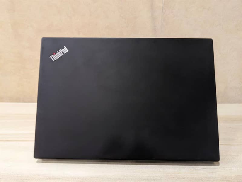 Lenovo ThinkPad T490s | Core i7 8th Generation 3