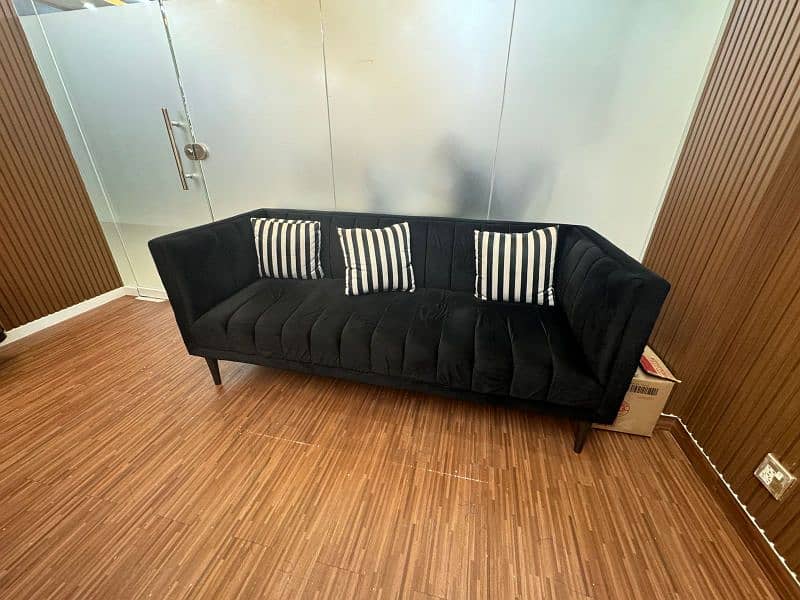 Office Furniture/Executive Table/Sofa set for Sale 5