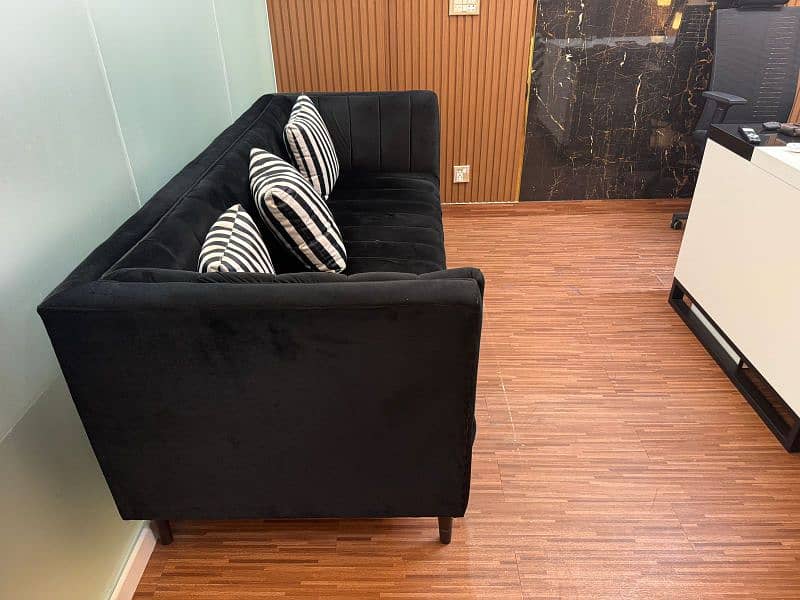 Office Furniture/Executive Table/Sofa set for Sale 6