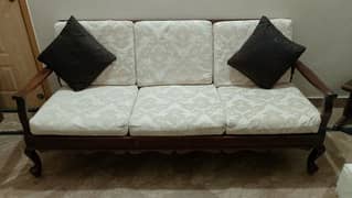 5 seater sofa set with thakat and 2 side tables
