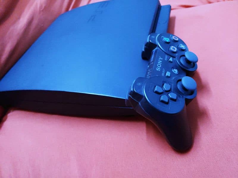 ps3 500gb slim and ps4 1200 series fat 1tb awsomw condition 1