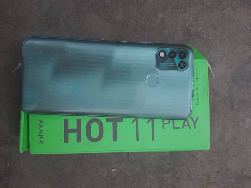 Infinix hot 11 play 4/64 with box all ok 03264946273 whatsapp and call 0