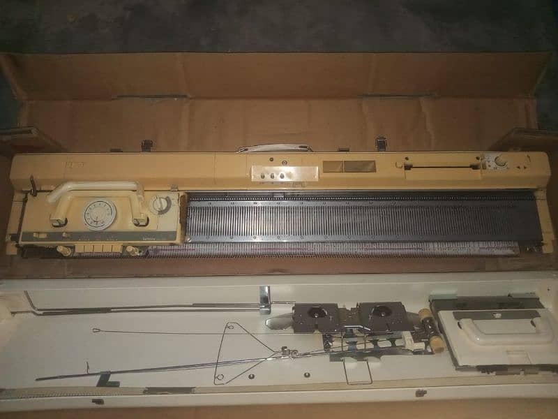 knitting machine (brothers company) made in Japan 3