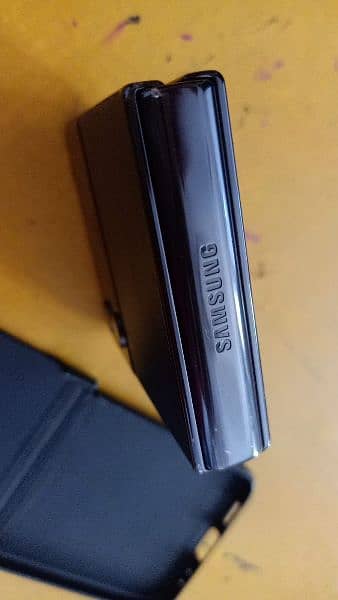 mobile Samsung Galaxy z flip 4 non PTA from UK 4