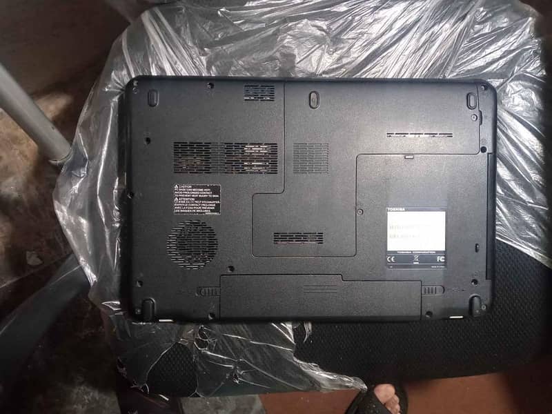 Core i-5 (2nd Gen) Toshiba Laptop Sale 4