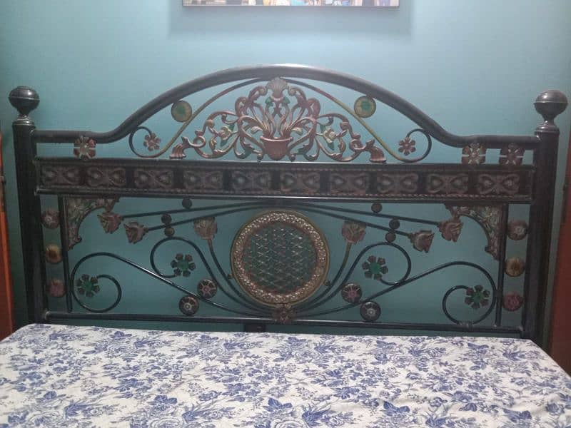 iron bed 6×6.5 full size without mattress 0