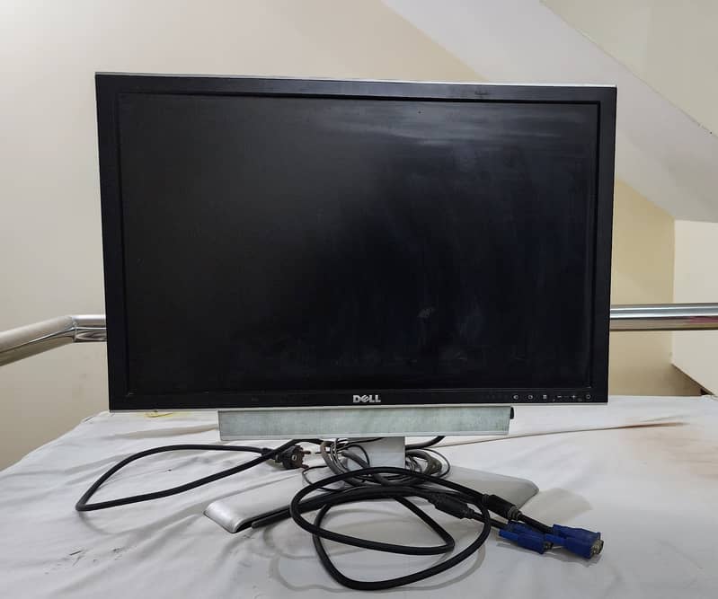 Dell 24" HD LCD | Rarely Used | With Speaker 0