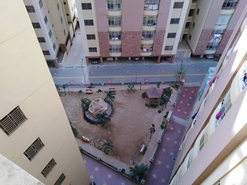 1400 Square Feet Flat available for sale in Harmain Royal Residency, Karachi 30