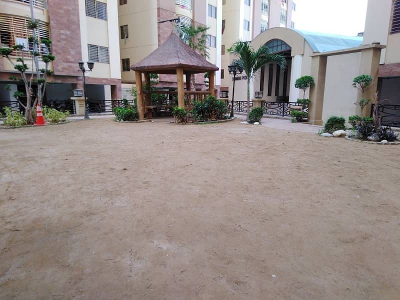 1400 Square Feet Flat available for sale in Harmain Royal Residency, Karachi 32
