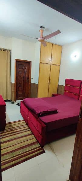 B-17 2bed Daily basis fully furnished Flat available for rent 2
