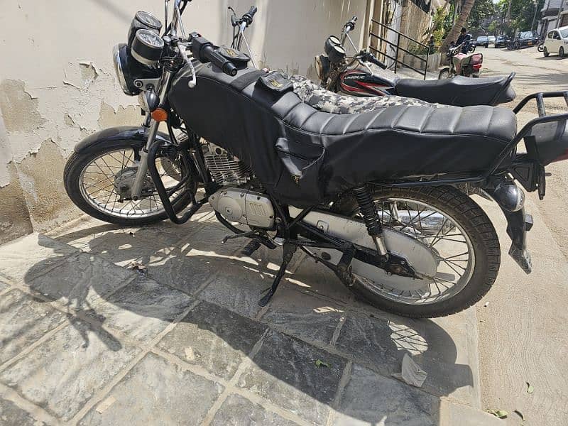 suzuki 150 home used bike 3