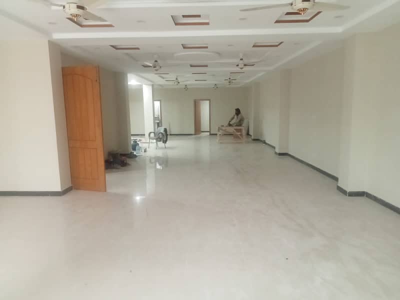 offices space for rent on 6th road 1