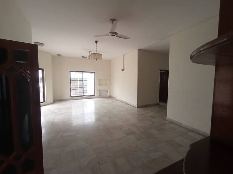 1 Kanal Slightly Used Upper Portion For Rent In DHA Phase 2 Near Masjid Park Market 15