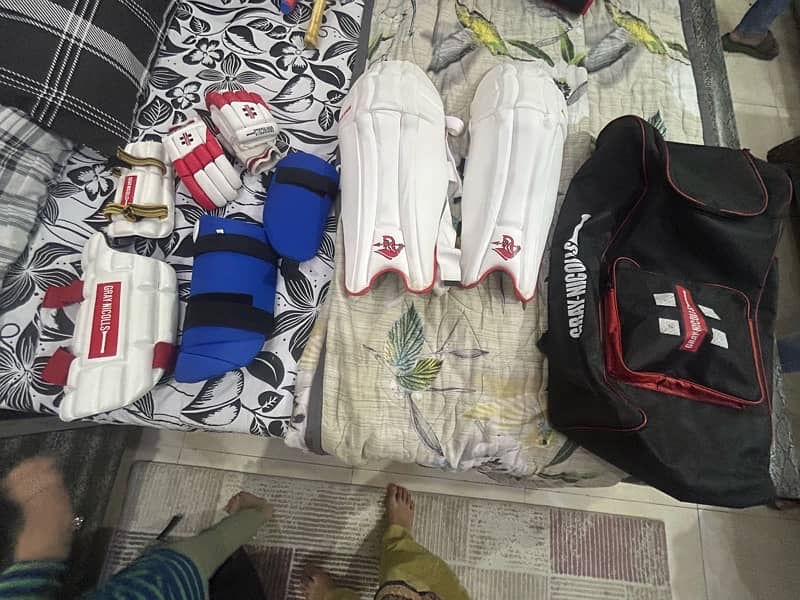 full cricket kit with HS 3 star bat with free robo side arm 17