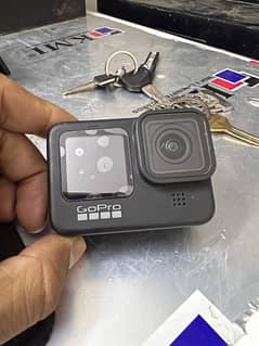 Im selling Orignal Gopro9 Mint condtion with 8 inches stick helmat mou