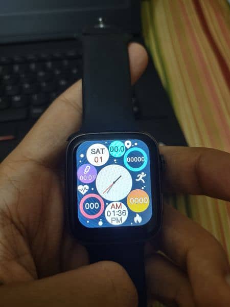 Watch i7 pro for sale in urgent 4