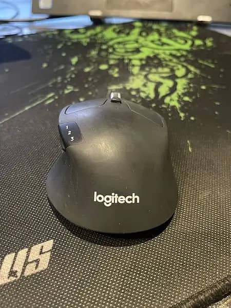 Logitech M720 Triathlon Wireless Mouse 4