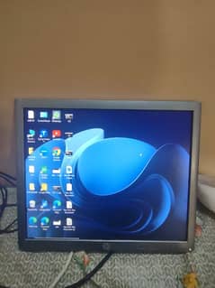 17 inches LCD for sale in urgent and cheap price