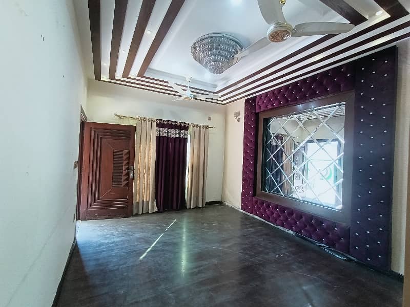 10 marla best for investment near to canal road or doctor hospital 10