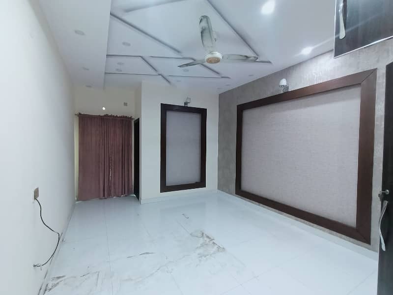 10 marla best for investment near to canal road or doctor hospital 24