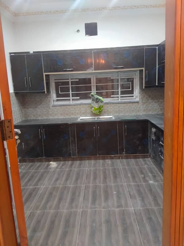 10 Marla Spanish House For SALE In Faisal Town Hot Location 4