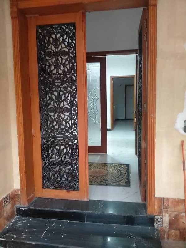 10 Marla Spanish House For SALE In Faisal Town Hot Location 6