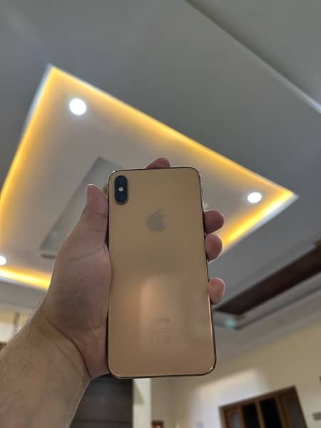 iPhone xs max 256GB gold colour Dual PTA 83% health original 0